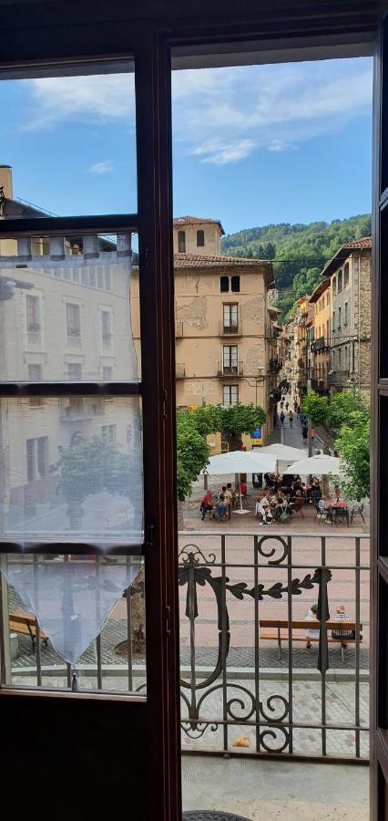 El Mussol De La Vila Camprodon, Balconets Amb Vistes A La Placa Eksteriør bilde