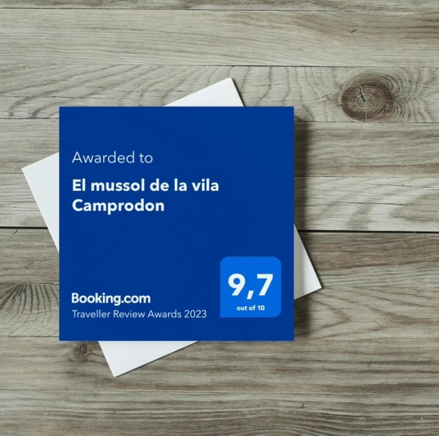 El Mussol De La Vila Camprodon, Balconets Amb Vistes A La Placa Eksteriør bilde